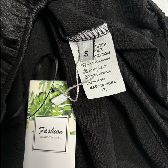 Satin effect corset strapless crop top - Picture 3 of 3